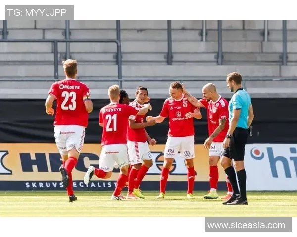 法乙联赛精彩对决布雷斯特迎战奎维利鲁昂全力争胜 法乙联赛精彩对决布雷斯特迎战奎维利鲁昂全力争胜