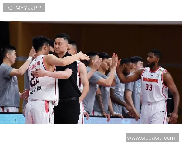 1月20日CBA广东队对阵八一队精彩比分回顾与赛况分析 1月20日CBA广东队对阵八一队精彩比分回顾与赛况分析